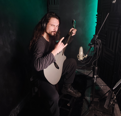 Banda Stammers trabalhando no álbum